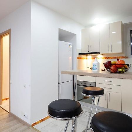 Cozy Apartment With A View Bucarest Esterno foto
