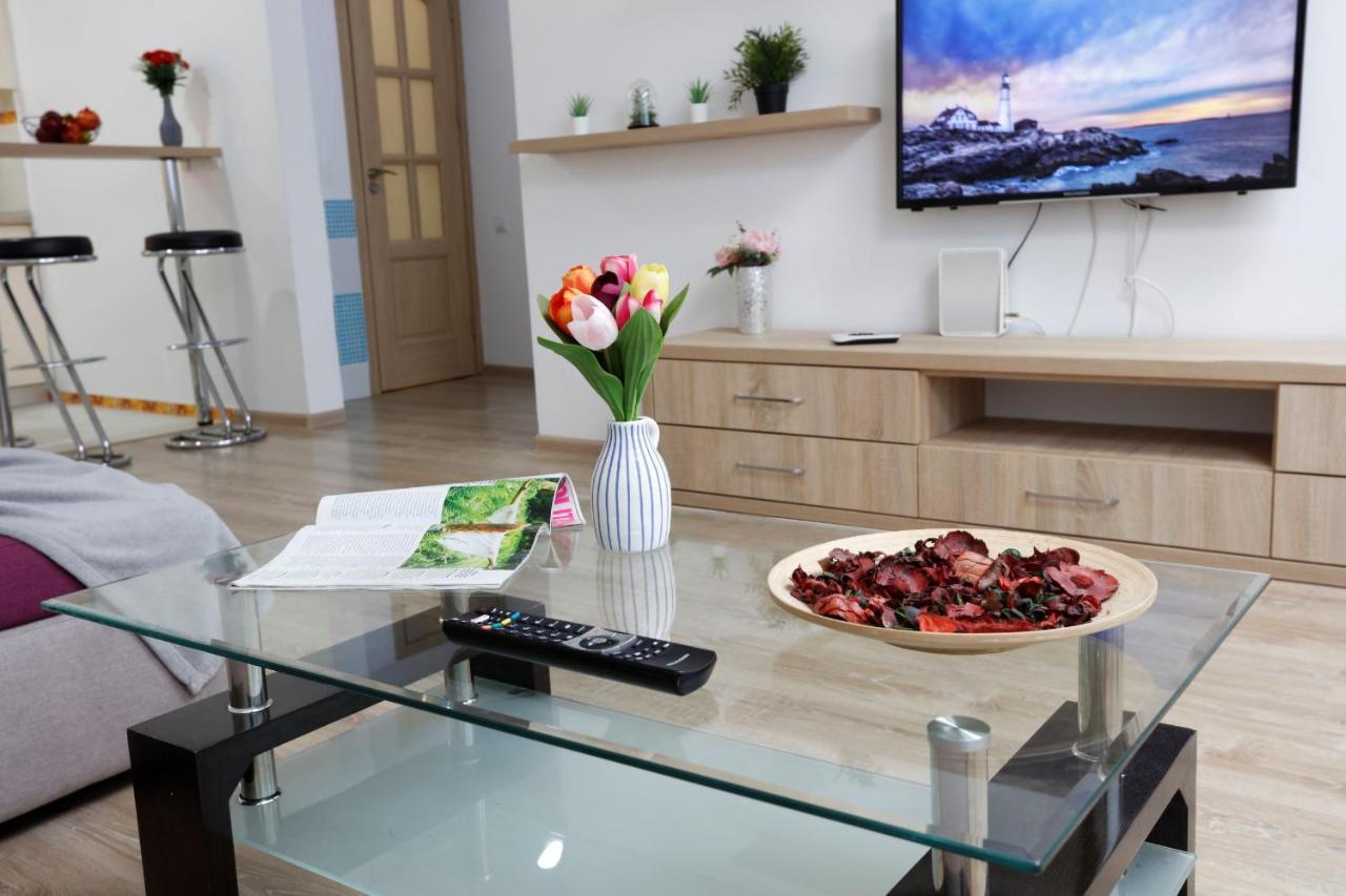 Cozy Apartment With A View Bucarest Esterno foto